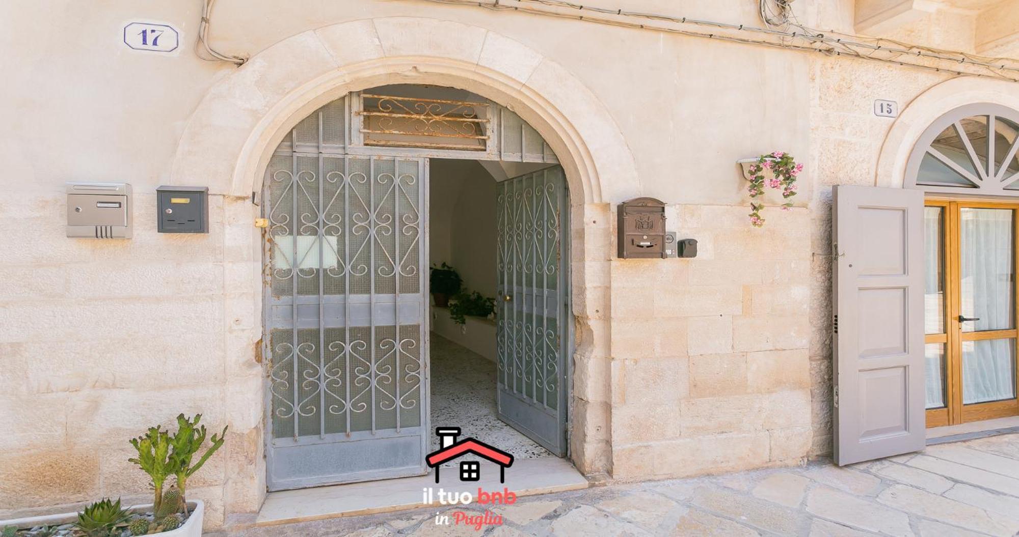 Casa Bianca Bnb,Big Terrace,10 Min Airport Beaches Битонто Екстериор снимка